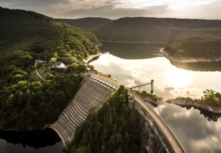 Blick auf Urfttalsperre im Nationalpark Eifel, © Eifel Tourismus GmbH, D. Ketz