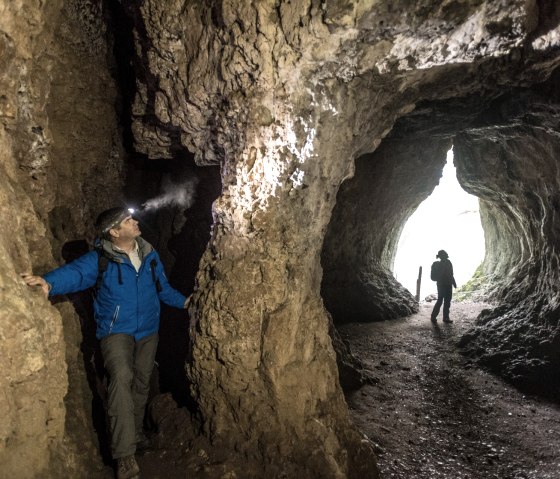 Gerolsteiner Felsenpfad: Beeindruckende Buchenlochhöhle, © Eifel Tourismus GmbH/D. Ketz