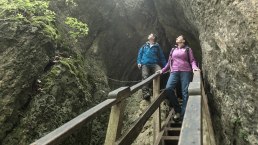 Treppe zur Buchenlochhöhle, © Eifel Tourismus GmbH, Dominik Ketz