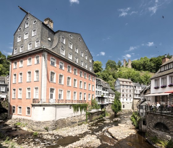 Rotes Haus in Monschau, © Eifel Tourismus GmbH, Dominik Ketz