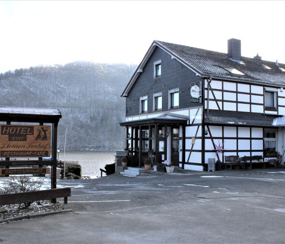 Hôtel-restaurant "Zum kleinen Seehof" (le petit lac), © Rursee-Touristik GmbH