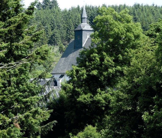 Wanderung auf der Klosterroute, Prämonstratenserkloster Reichenstein, © Monschau Touristik / K. Luzar, B. Läufer