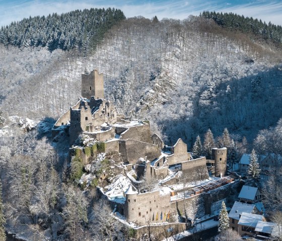 Niederburg Manderscheid im Winter, © Efel Tourismus GmbH/ Dominik Ketz