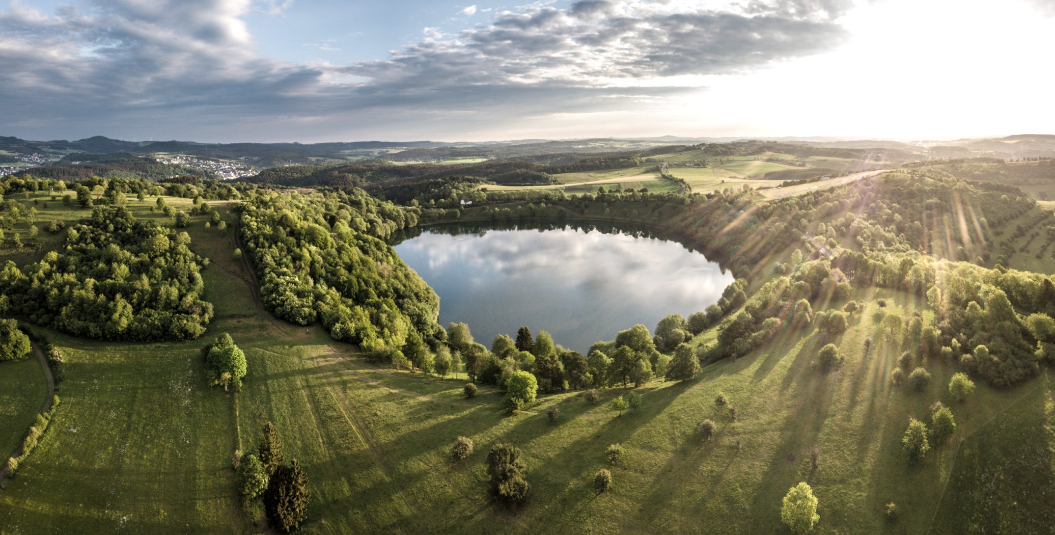 Weinfelder Maar am Eifelsteig, © Eifel Tourismus GmbH, D. Ketz